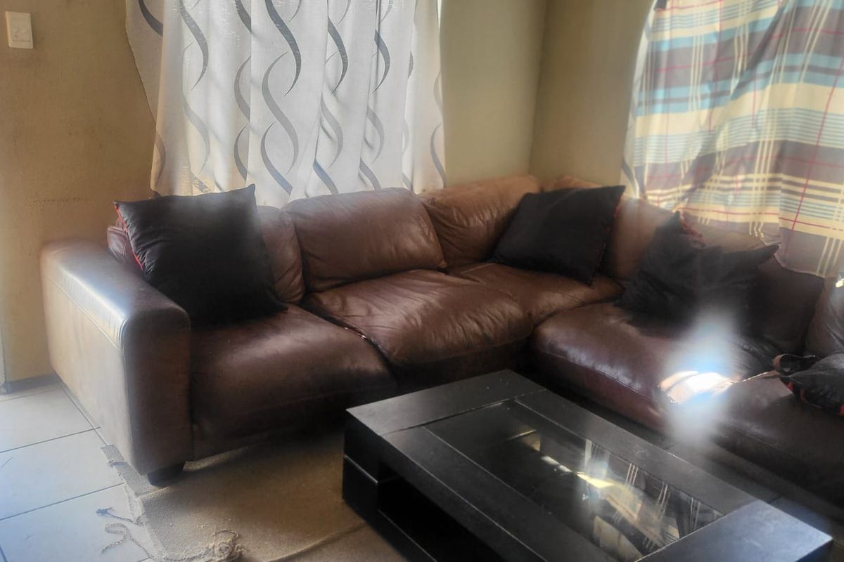 2 Bedroom Fixer-Upper Opportunity in Cosmo City - Photo 4