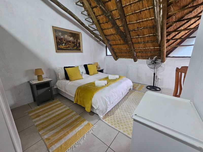 Fully Furnished All Inclusive 2 Bedrooms Townhouse  - Photo 6