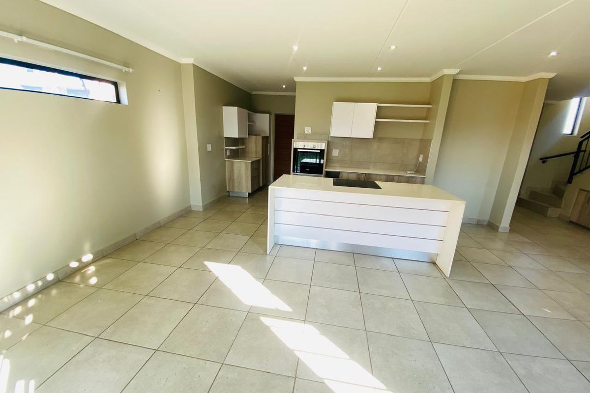 Modern 4-Bedroom Double-Storey Home to Rent in Lion Pride Lifestyle Estate Village One!!! - Photo 3