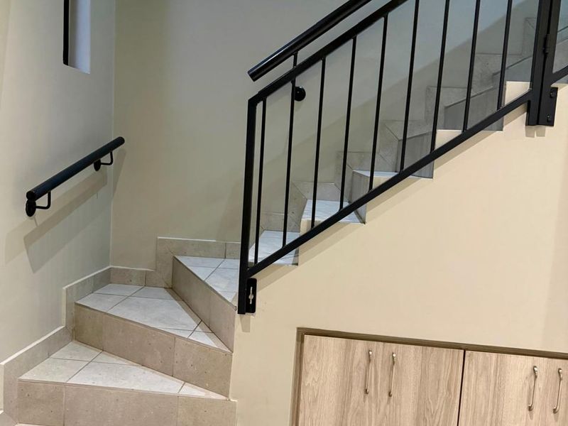 Modern 4-Bedroom Double-Storey Home to Rent in Lion Pride Lifestyle Estate Village One!!! - Photo 9