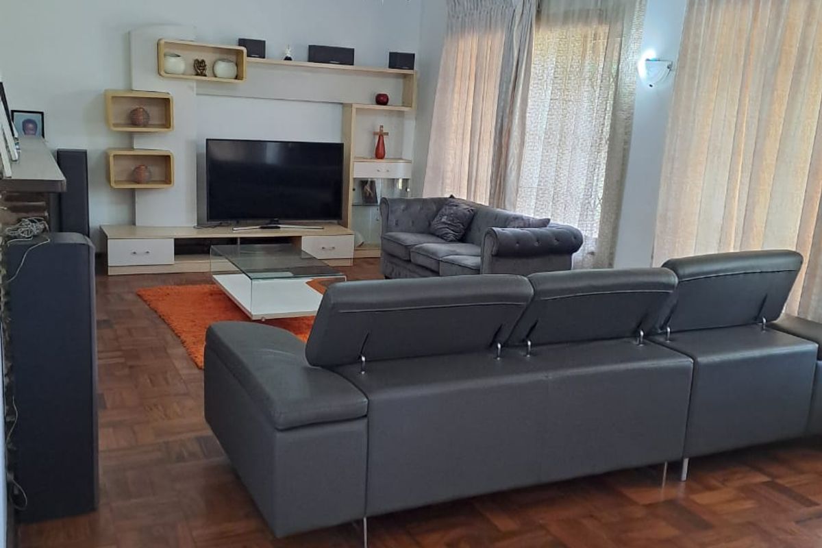 Pinetown - A family home - Photo 3