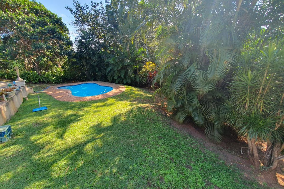 Stunning 5- Bedroom Family Home - Photo 2