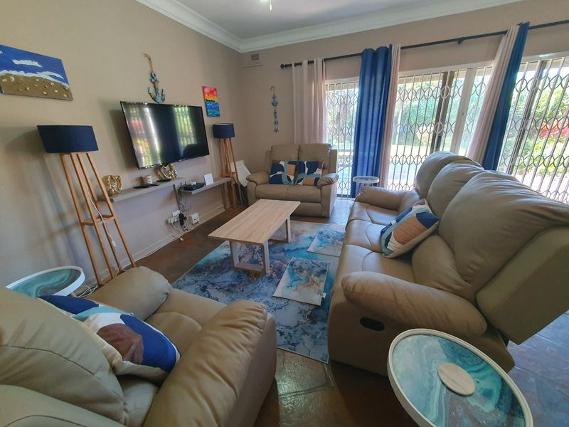 Secure Seaside Living in Beautiful Glenmore - Photo 7