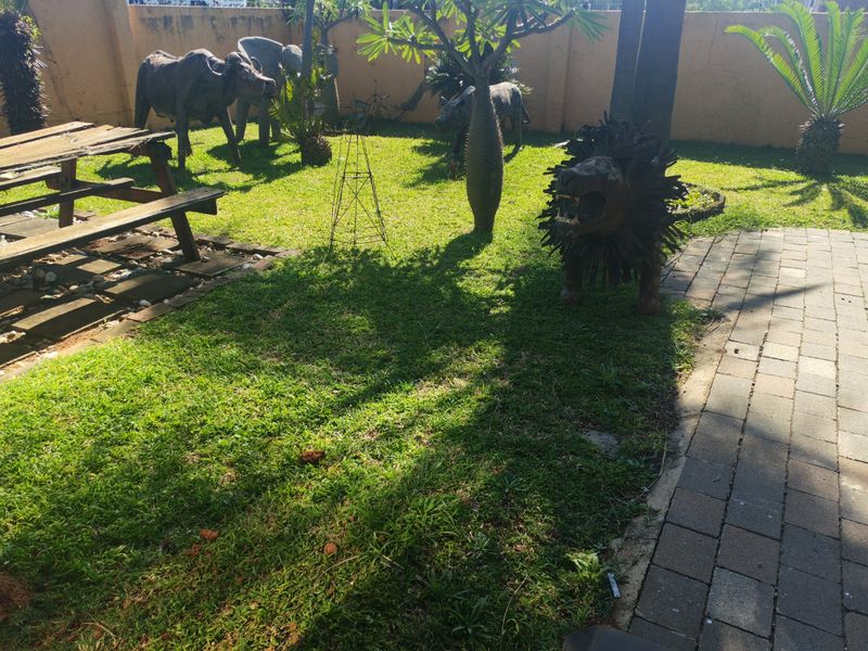 Spacious Property with Excellent Income & Business Potential - Photo 3