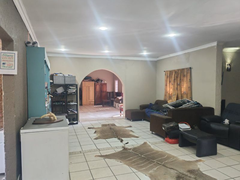 Spacious Property with Excellent Income & Business Potential - Photo 7