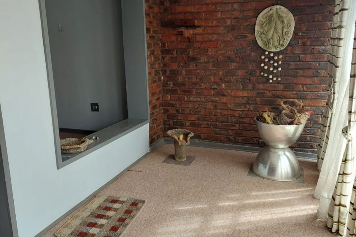 2 Bedroom Townhouse for Sale – Great Value in a Retirement Complex - Photo 5