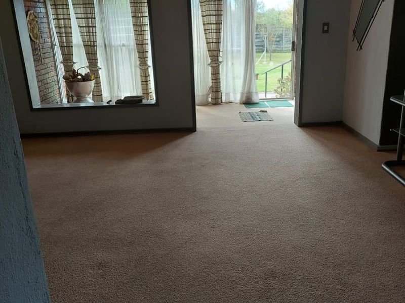 2 Bedroom Townhouse for Sale – Great Value in a Retirement Complex - Photo 4