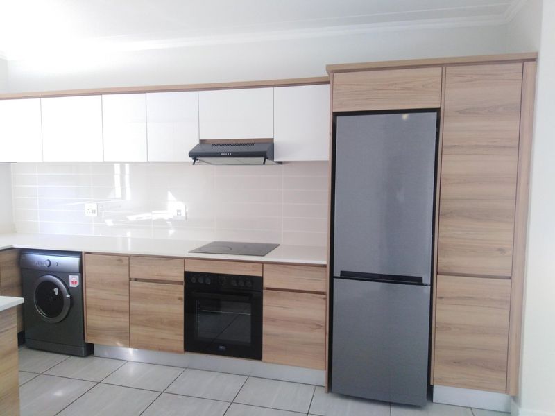 3 Bedroom Apartment / Flat to Rent in Waterfall - Photo 3