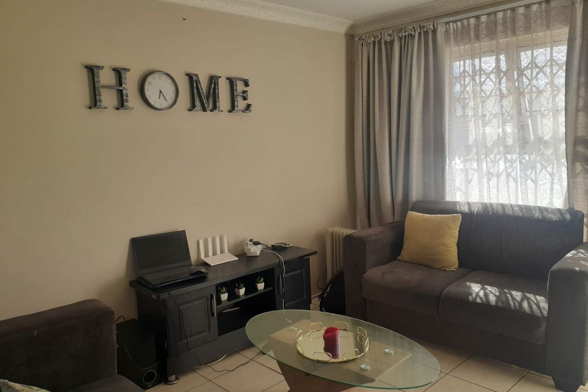 Two bedroom house for sale in Walmer Links - Photo 4