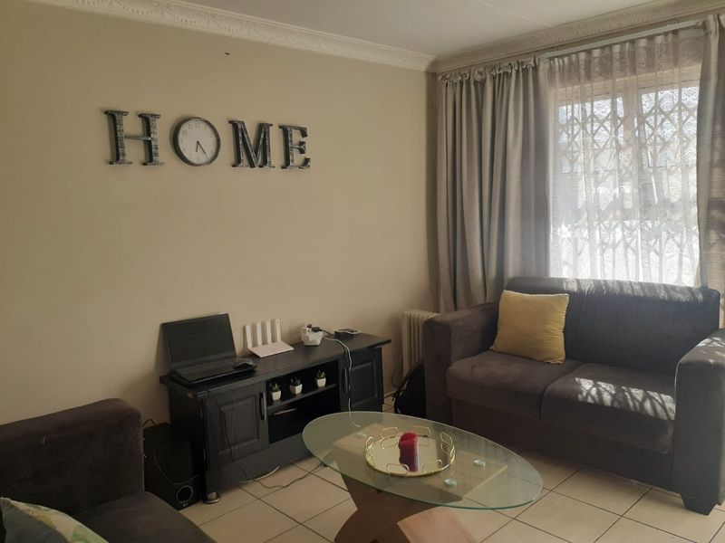 Two bedroom house for sale in Walmer Links - Photo 4
