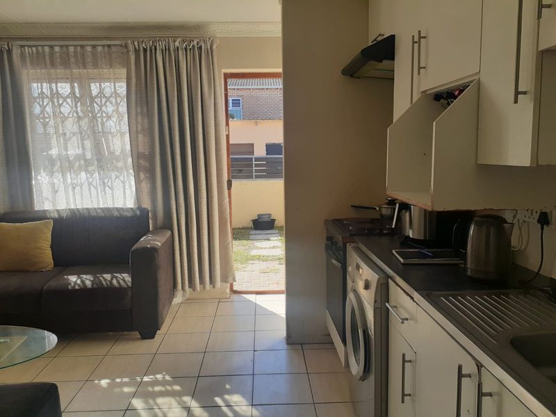 Two bedroom house for sale in Walmer Links - Photo 3