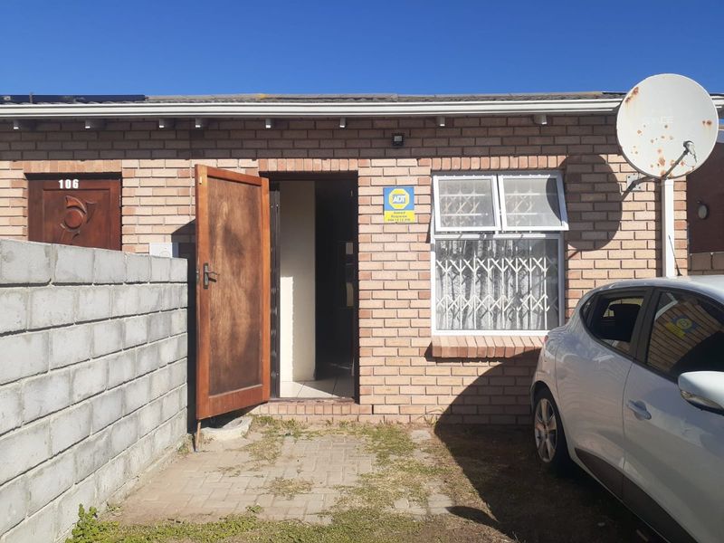 Two bedroom house for sale in Walmer Links - Photo 1