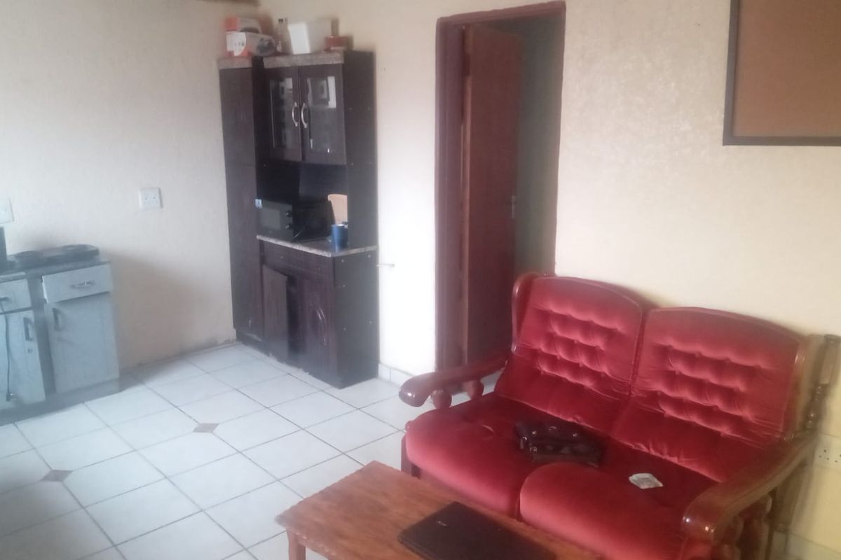 1 Bedroom house for sale  - Photo 3