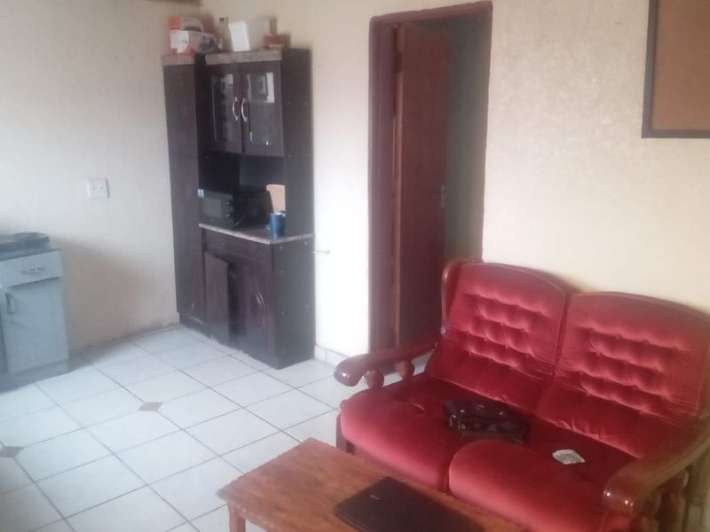 1 Bedroom house for sale  - Photo 3