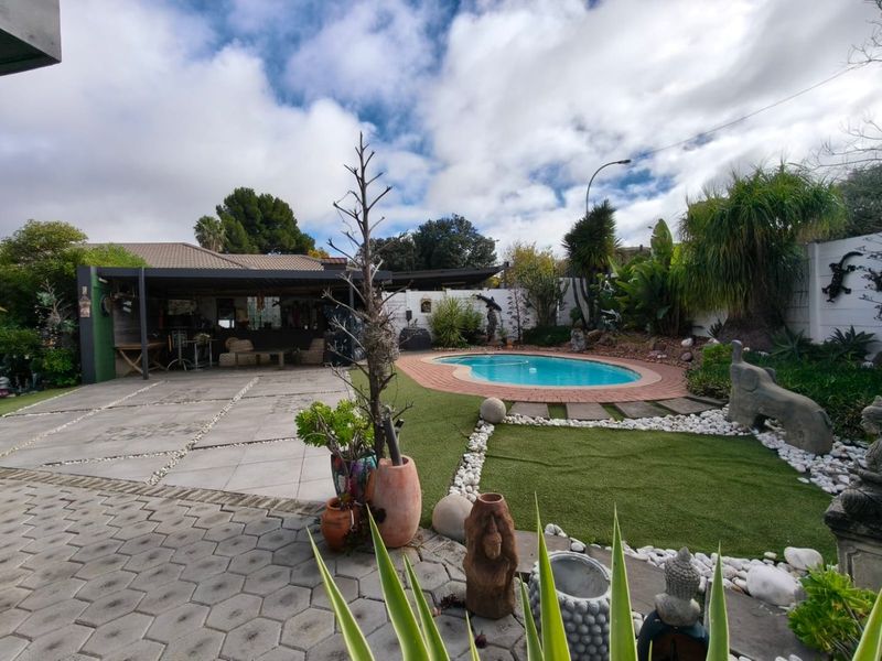 A Rare Opportunity in General Dan Pienaar – Two Complete Homes on One Property - Photo 10