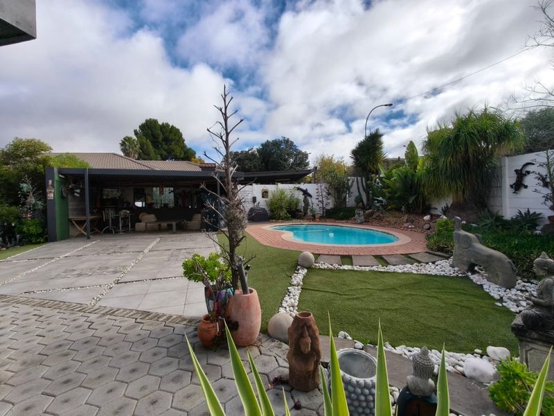 A Rare Opportunity in General Dan Pienaar – Two Complete Homes on One Property - Photo 9