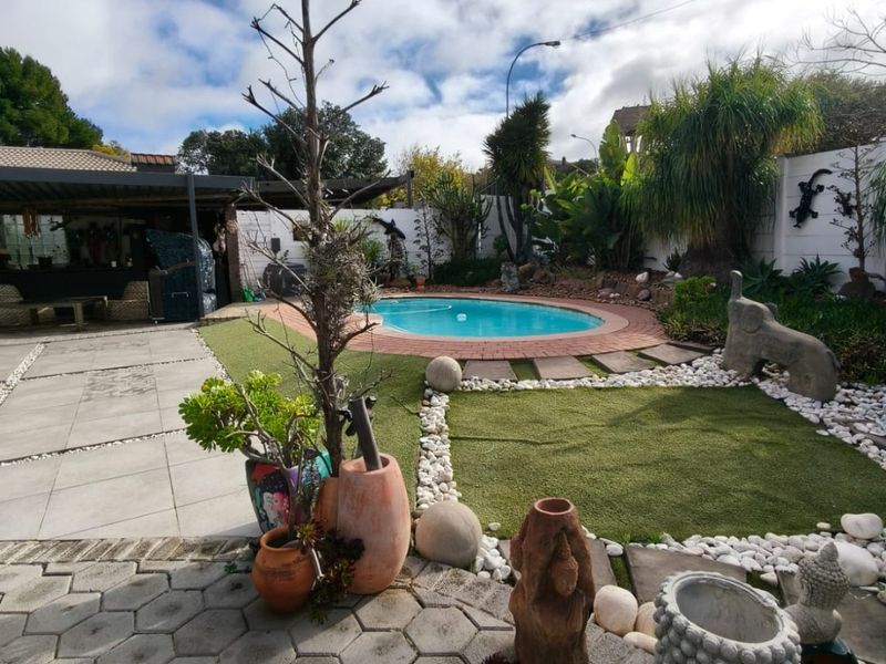 A Rare Opportunity in General Dan Pienaar – Two Complete Homes on One Property - Photo 8