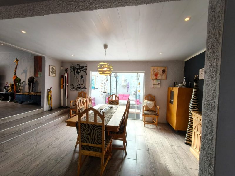 A Rare Opportunity in General Dan Pienaar – Two Complete Homes on One Property - Photo 6