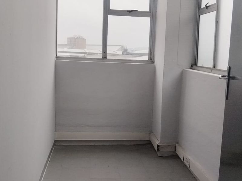 Office Space to Let in Umbilo - Photo 6