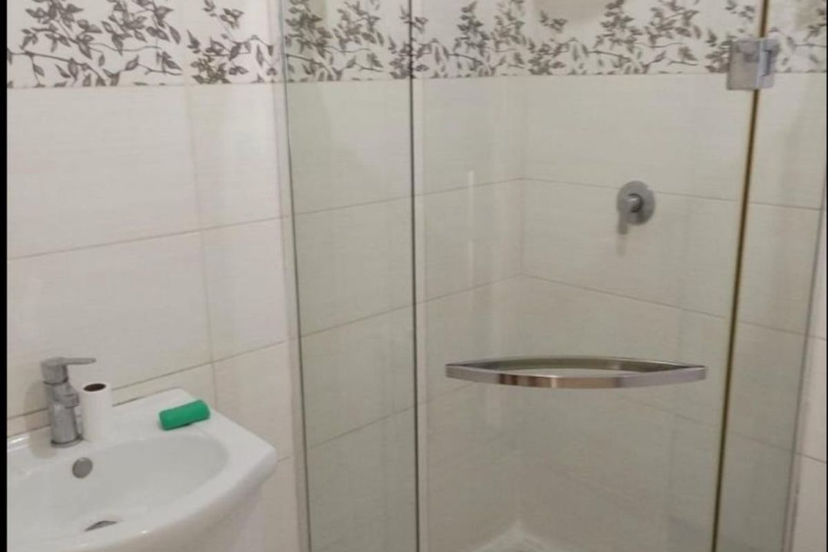 2 Bedroom Apartment / Flat for Sale in Douglasdale - Photo 4