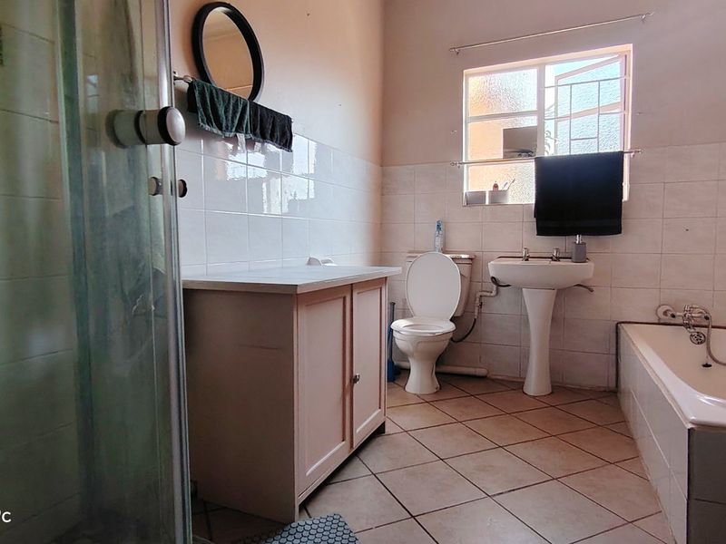 Situated in the heart of Riversdale, this exceptional property presents a rare investment opportunity with outstanding income-generating potential - Photo 3