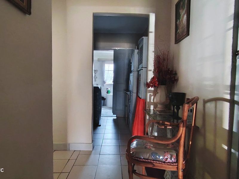 Situated in the heart of Riversdale, this exceptional property presents a rare investment opportunity with outstanding income-generating potential - Photo 8