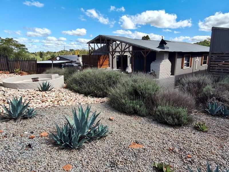 Modern Dam-Side Living at Its Best - Photo 3