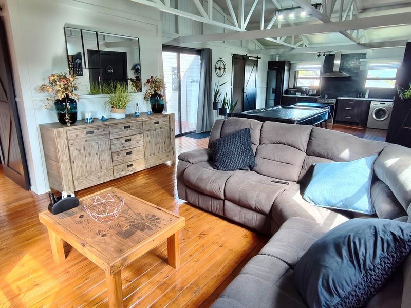 Modern Dam-Side Living at Its Best - Photo 9