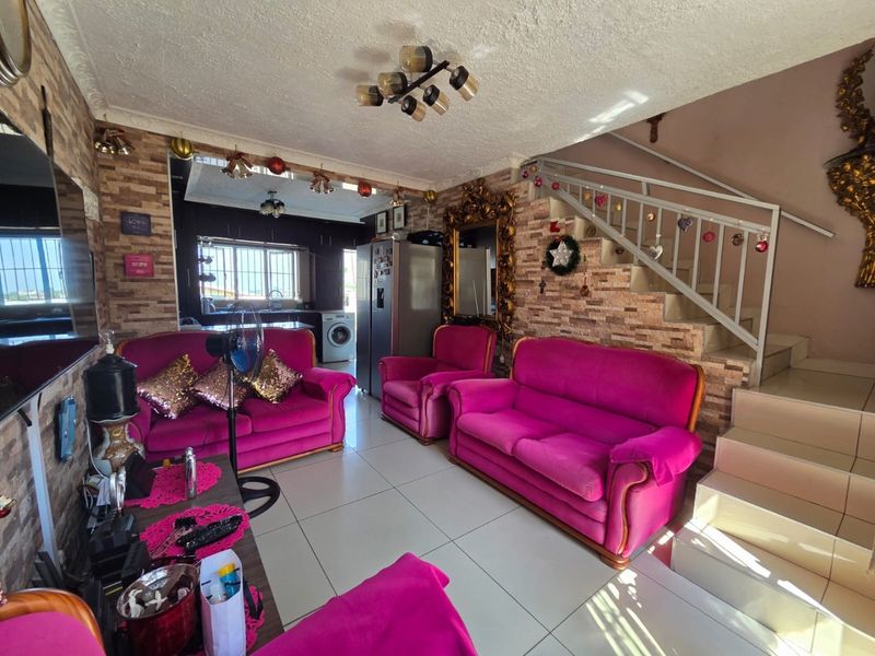 Reduced to Sell: Pristine Move-In-Ready 2-Bedroom Home in Shallcross - Photo 1