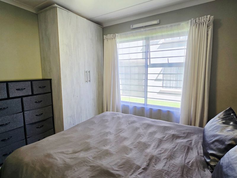 Charming 2 Bedroom Ground Floor Apartment To Let in Eveleigh - Photo 7