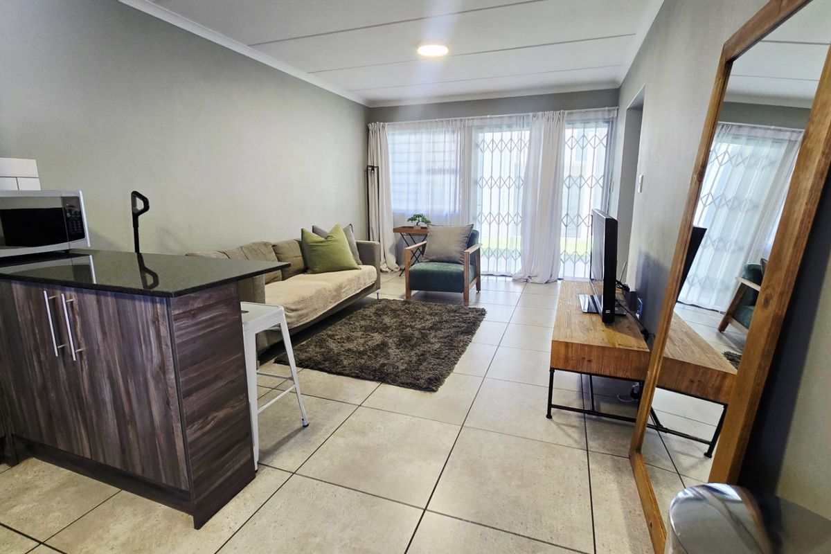 Charming 2 Bedroom Ground Floor Apartment To Let in Eveleigh - Photo 2