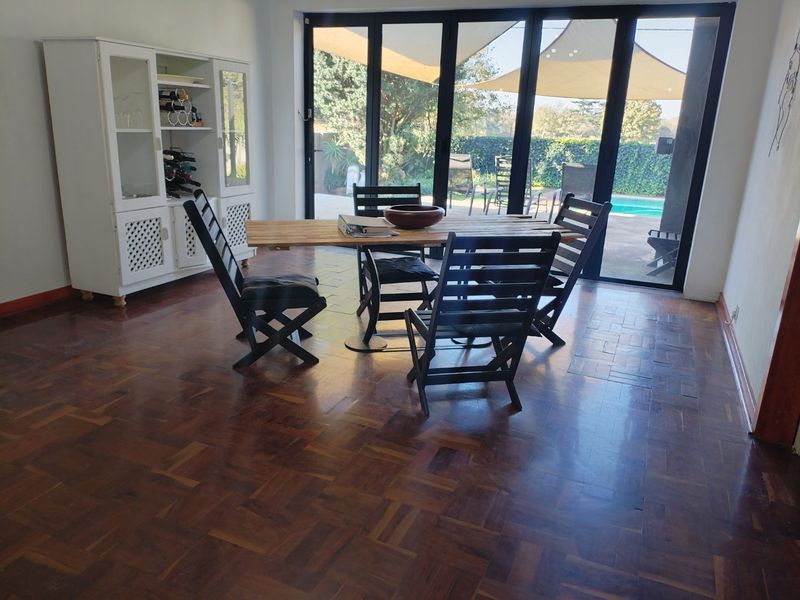 4 Bedroom House for Sale in Selection Park  - Photo 9