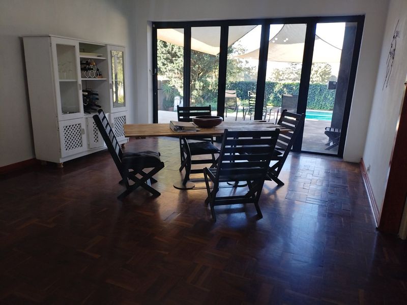 4 Bedroom House for Sale in Selection Park  - Photo 8