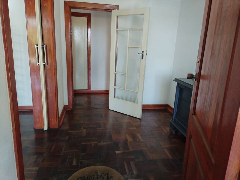 4 Bedroom House for Sale in Selection Park  - Photo 6