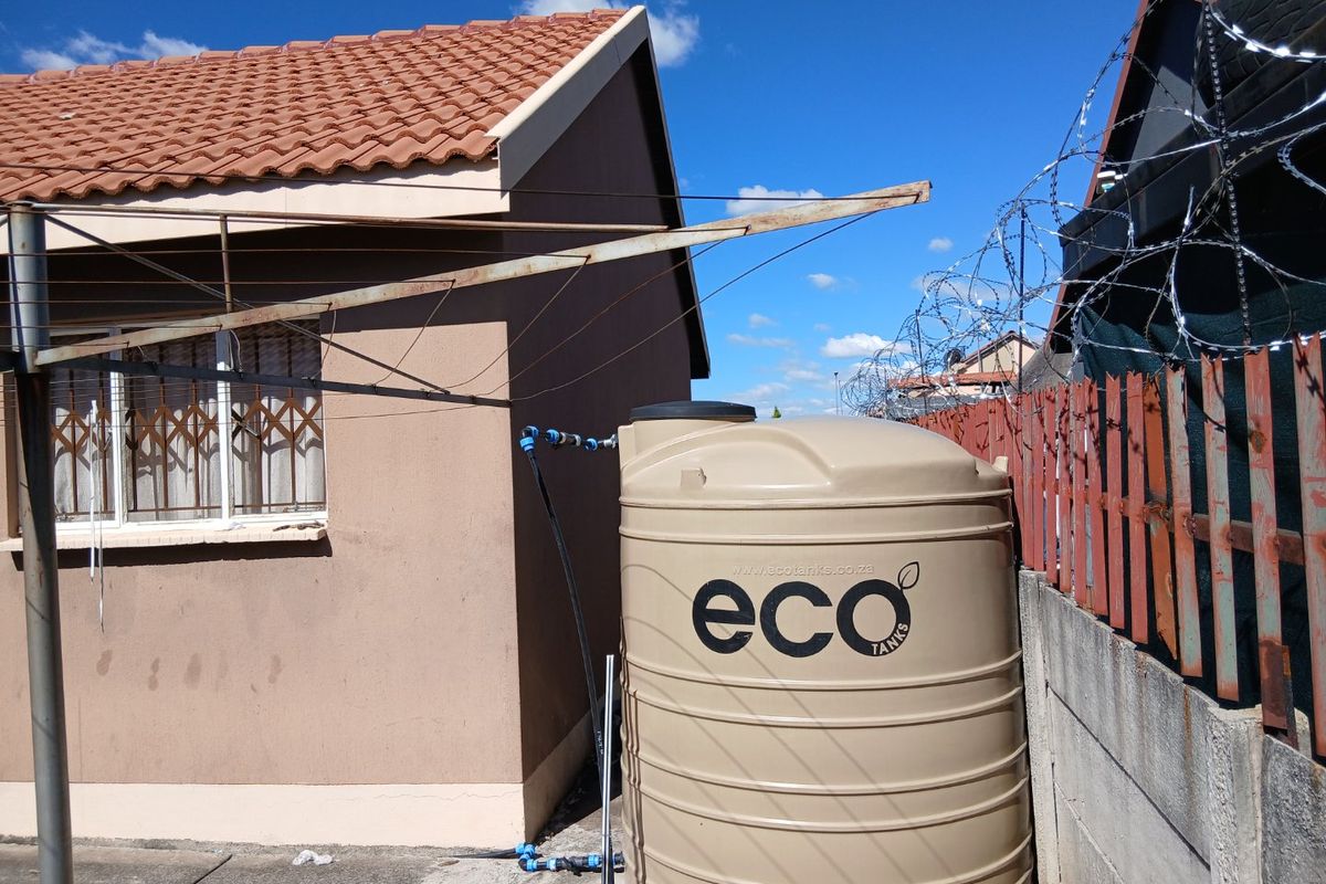 Pre-Auction Opportunity in Platinum Village  - Photo 4