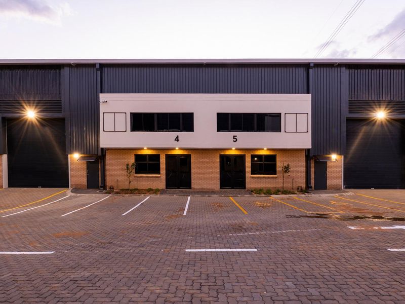 558 SQM Logistics Warehouse Available in Samrand - Photo 4