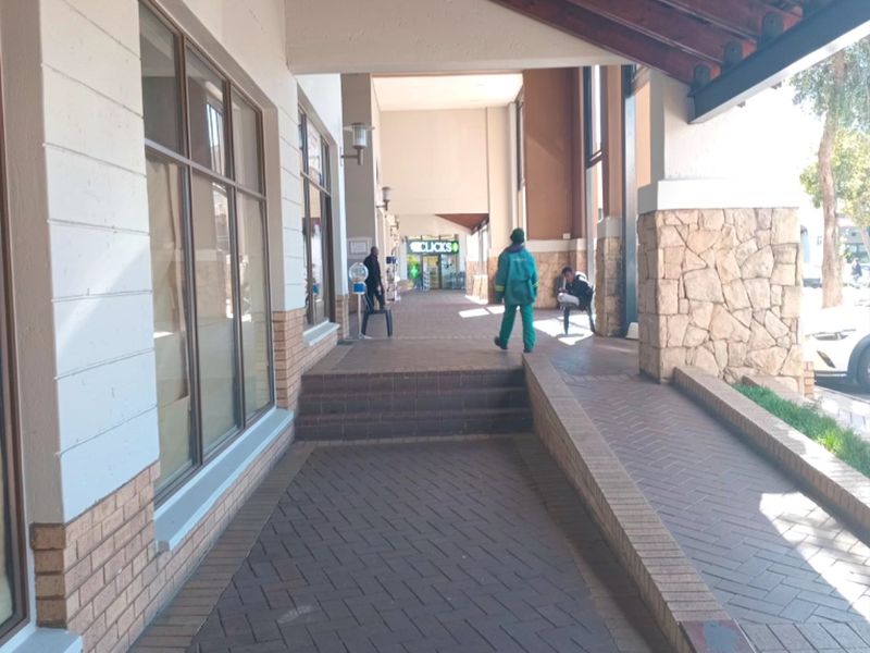 149 SQM Retail Unit Near Anchor Tenant in Highveld, Centurion - Photo 2