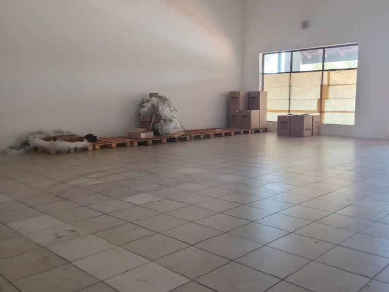 149 SQM Retail Unit Near Anchor Tenant in Highveld, Centurion - Photo 6