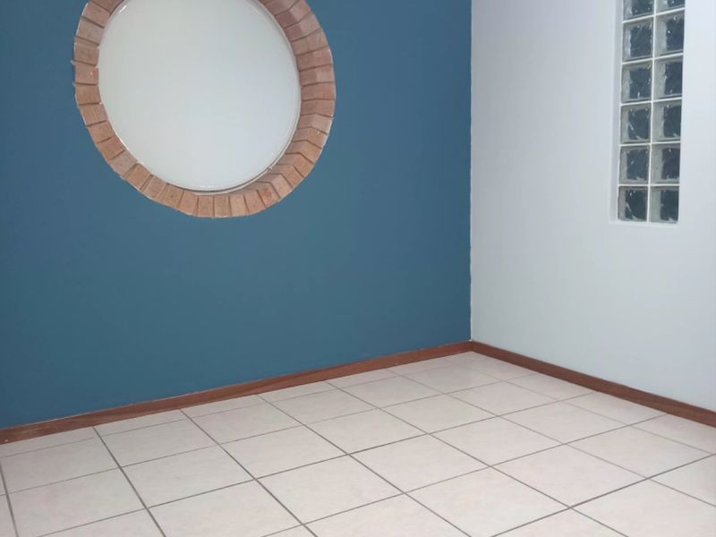Spacious Ground Floor Office in Highveld, Centurion - Photo 7