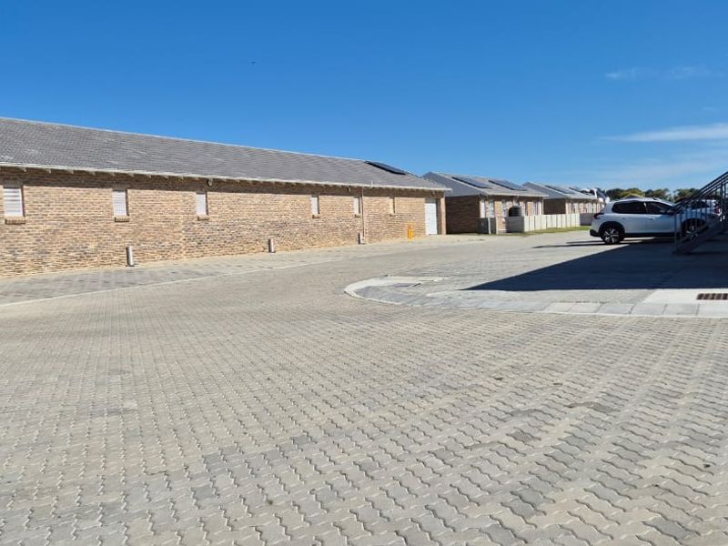 Cozy open plan2 Bed Flat in Fairview with Fibre - Photo 3