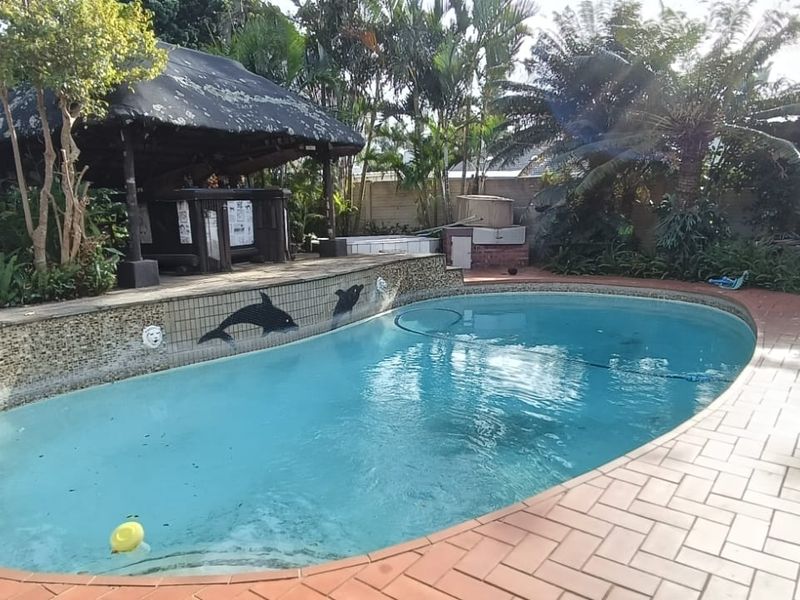 To let in Umhlanga, Pet friendly 3 bedroom home with pool and jacuzzi. - Photo 2