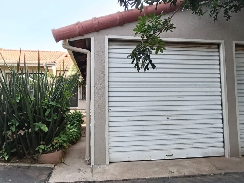 To let in Umhlanga, Pet friendly 3 bedroom home with pool and jacuzzi. - Photo 4