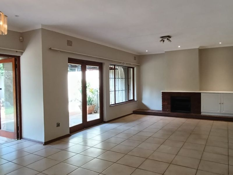 To let in Umhlanga, Pet friendly 3 bedroom home with pool and jacuzzi. - Photo 8