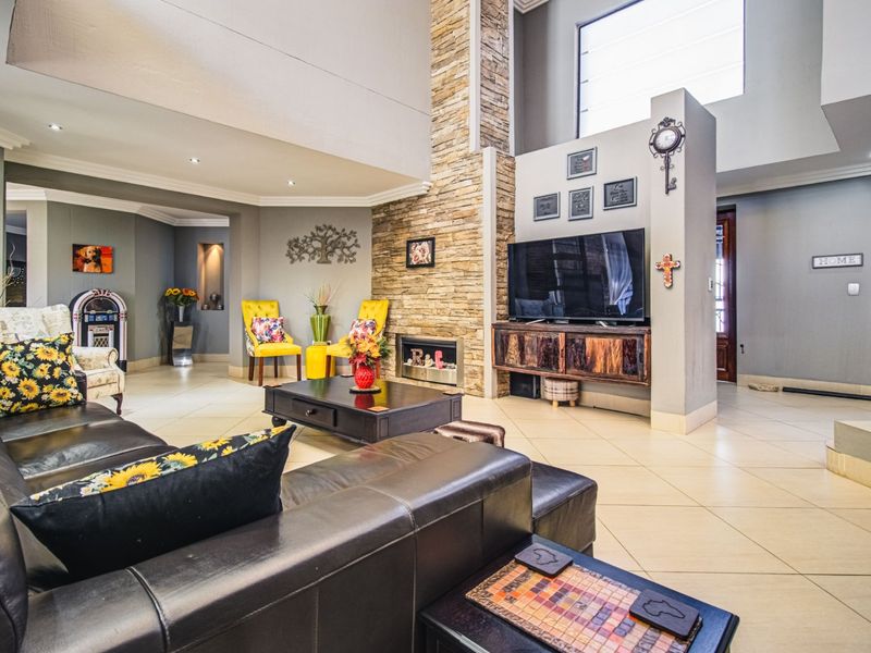 Pure Prestige Living   - Photo 10