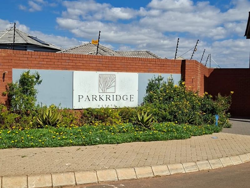 Spacious four bedroom family home in a safe and secure Estate - Photo 3