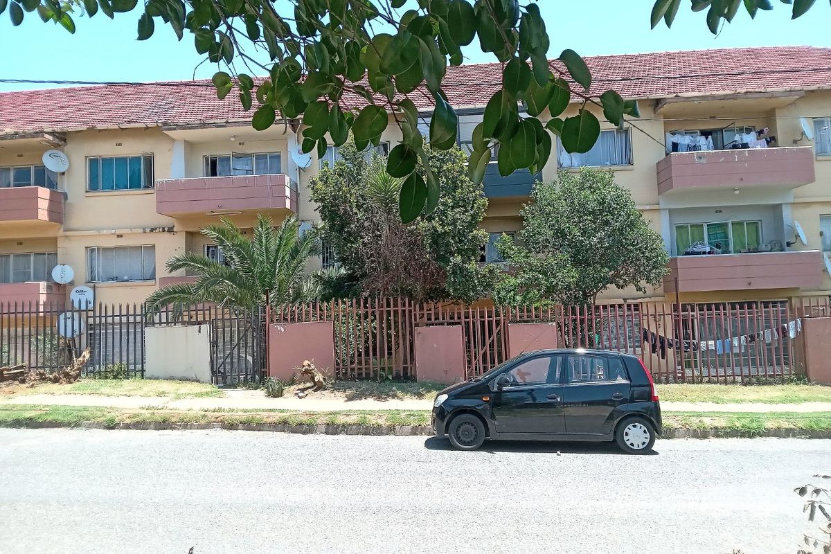1 bedroom Apartment  - Photo 2