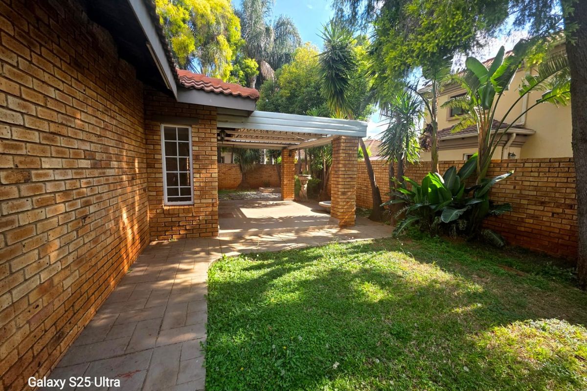 3 Bedroom Family Home Fulltitle in Green Acres Estate - Photo 5