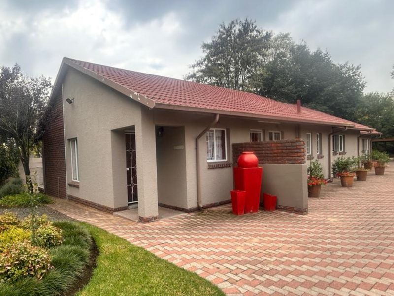 Prime Guesthouse Investment In Standerton Central - Photo 3