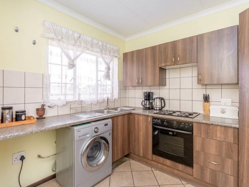 TWO BEDROOMS AND ONE FULL BATHROOM - Photo 8