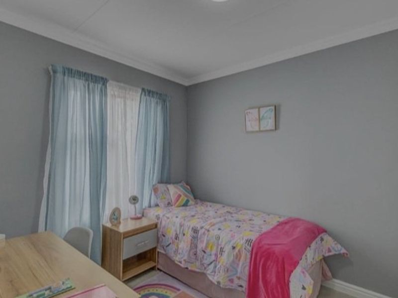 3 bedroom Apartment For rental in Midrand  - Photo 4